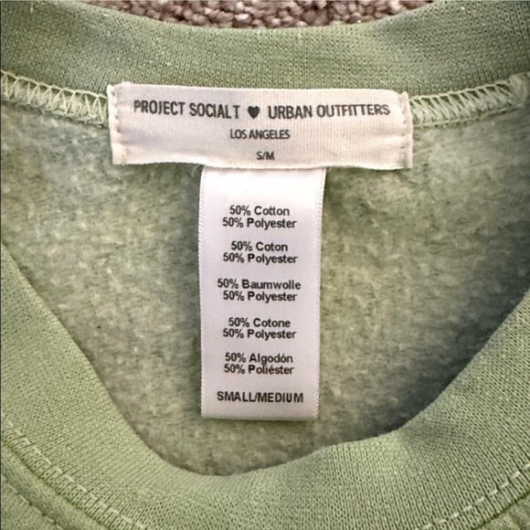 Urban Outfitters Women's Green Sweatshirt - Picture 2 of 3
